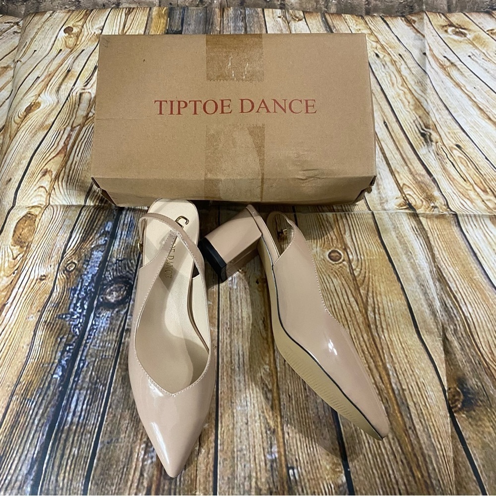 NEW Tip Toe Dance Nude Patent Leather Slingback 2 1/2” Block‎ Heels